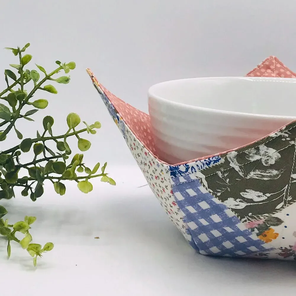 Microwave Soup Bowl Cozy: Reversible, Patchwork Rose Cottage Garden